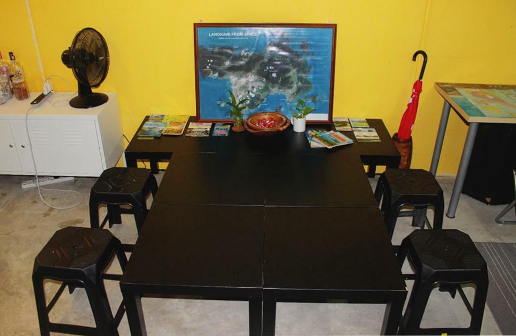 El Studio Hostel Langkawi 瓜埠 外观 照片